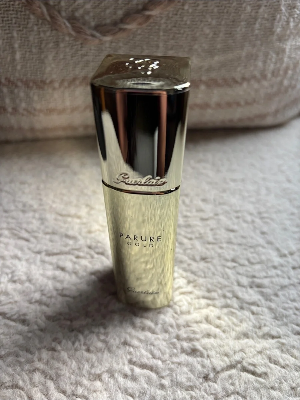 Guerlain Parure Gold Fluid Foundation - 00 Beige, NWT